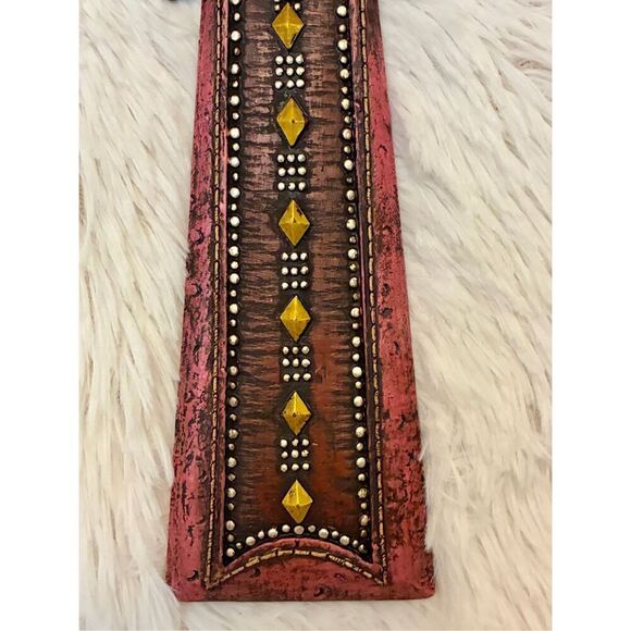 NWOT Montana West Rustic Western Cowboy Spurs Tooled Leather Wall Cross - Picture 5 of 7